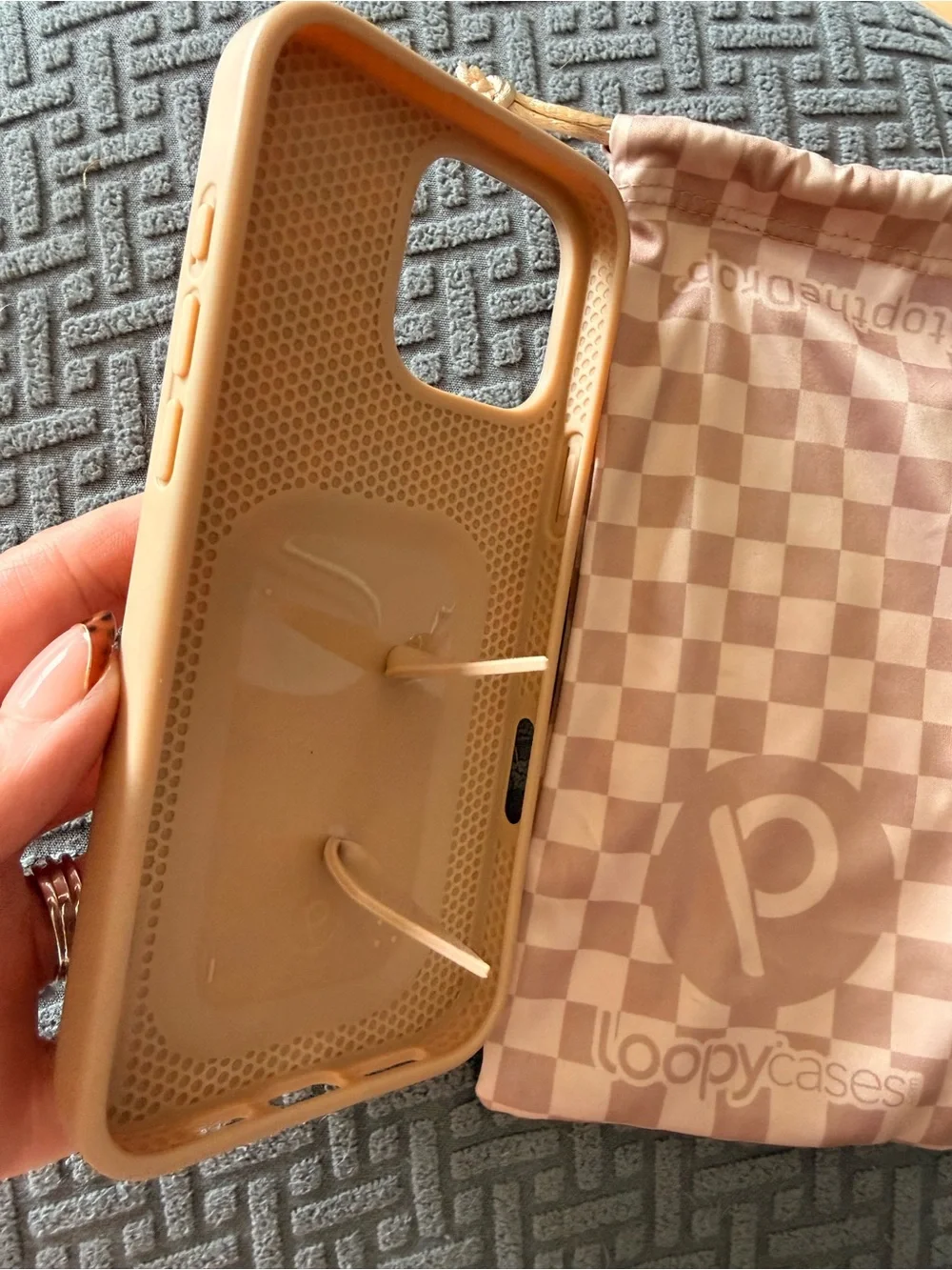 iPhone 16 pro max righty Loopy Case Beige Checkered iPhone Case with Loop Grip.